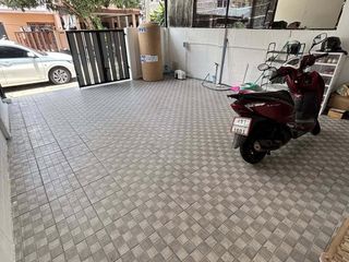 Reihenhaus zur Miete mit 3 Zimmer in Lat Krabang, Bangkok