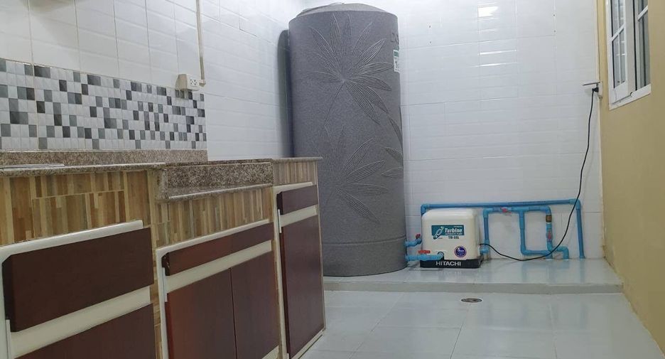 For sale 4 bedrooms townhouse in Prawet, Bangkok
