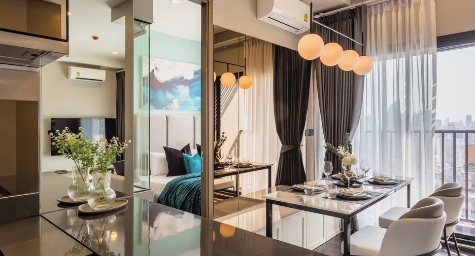 À louer et à vendre 3 chambres condo à Watthana, Bangkok