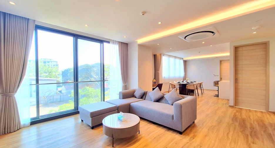For rent 3 bedrooms condo in Mueang Samut Prakan, Samut Prakan