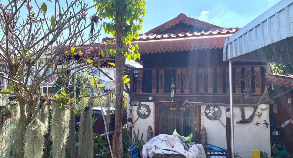 For sale 7 ベッドルーム house in Mueang Chiang Mai, Chiang Mai