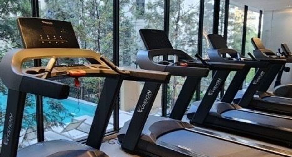 For rent 1 bed condo in Huai Khwang, Bangkok