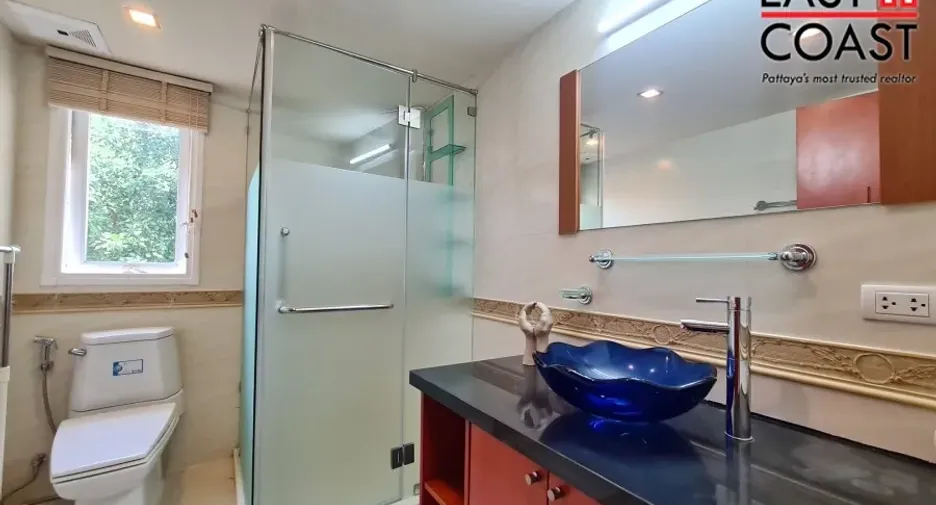 For rent and for sale 2 bedrooms condo in Bang Lamung, Chonburi