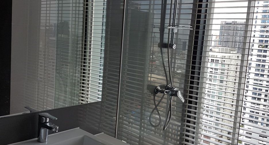 For rent 1 bed condo in Sathon, Bangkok