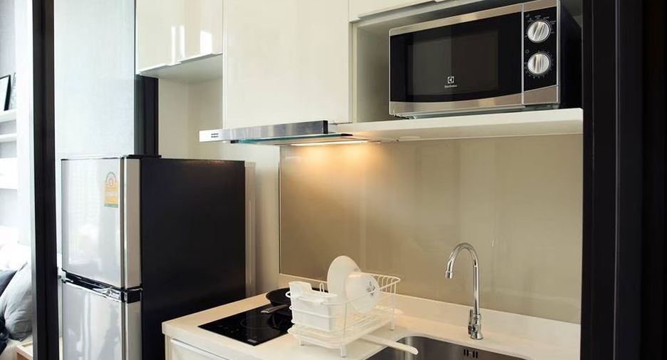 For rent 1 bed condo in Ratchathewi, Bangkok