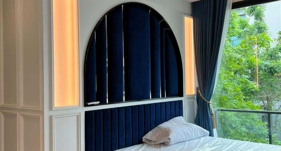 For rent 4 bedrooms house in Lat Phrao, Bangkok