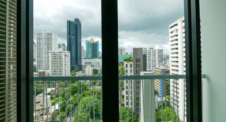 À louer 2 chambres condo à Watthana, Bangkok