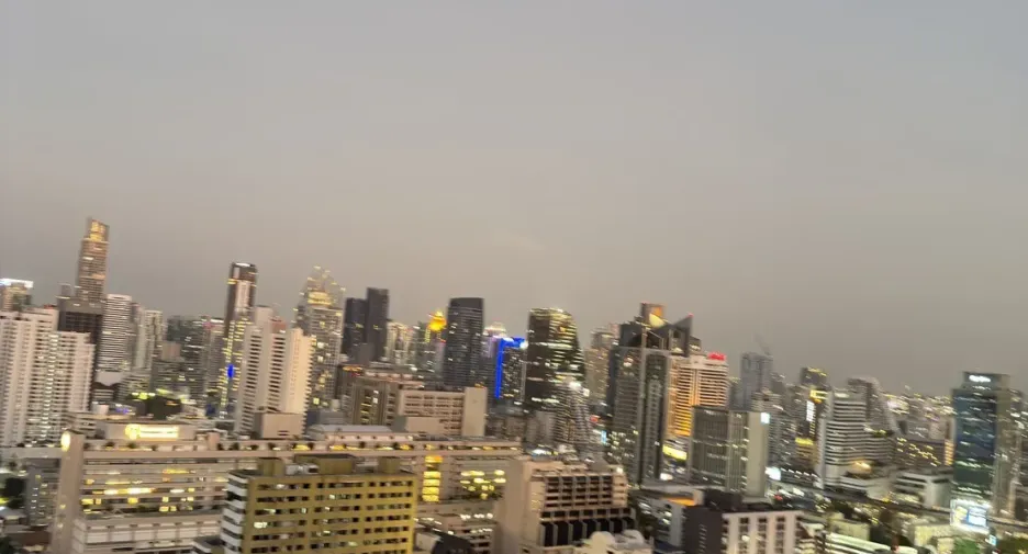 For rent 3 bedrooms condo in Watthana, Bangkok