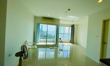 Condo en venta de 2 habitaciones 