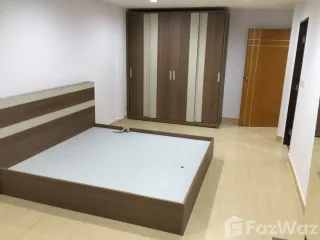 Аренда 3 спальни таунхаус в Кхлонг Тоеи, Бангкок