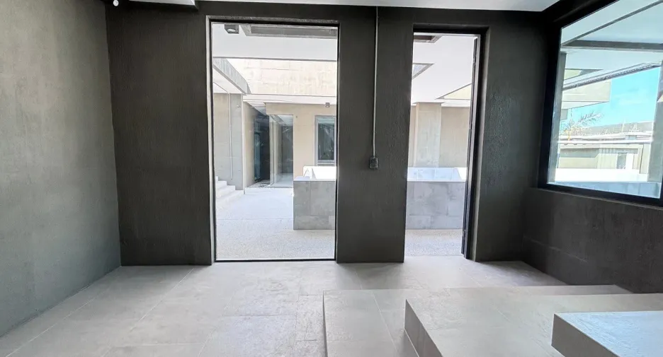 For rent 4 bedrooms villa in Hua Hin, Prachuap Khiri Khan