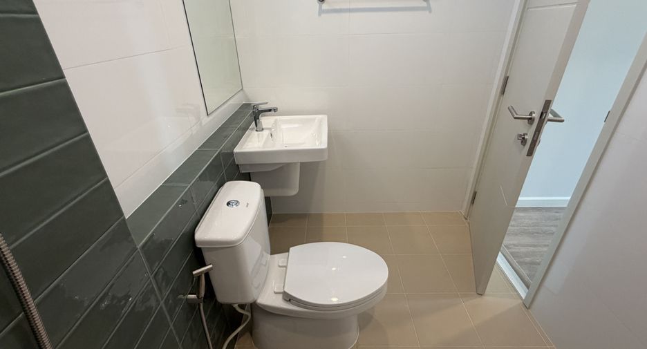 For rent 4 bedrooms house in Mueang Phuket, Phuket