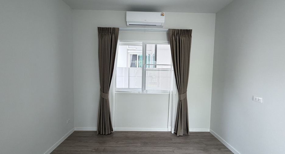 For rent 4 bedrooms house in Mueang Phuket, Phuket