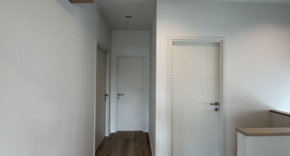 For rent 4 bedrooms house in Mueang Phuket, Phuket