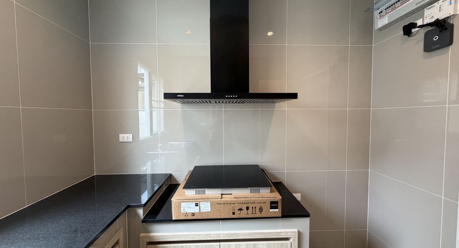 For rent 4 bedrooms house in Mueang Phuket, Phuket