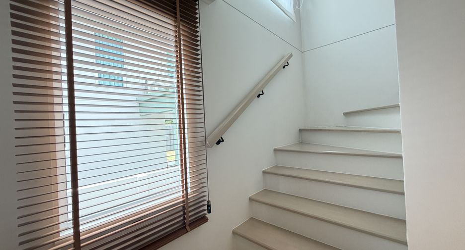 For rent 4 bedrooms house in Mueang Phuket, Phuket