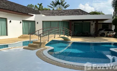 Villa zum Kauf und zur Miete mit 4 Zimmer in Thalang, Phuket
