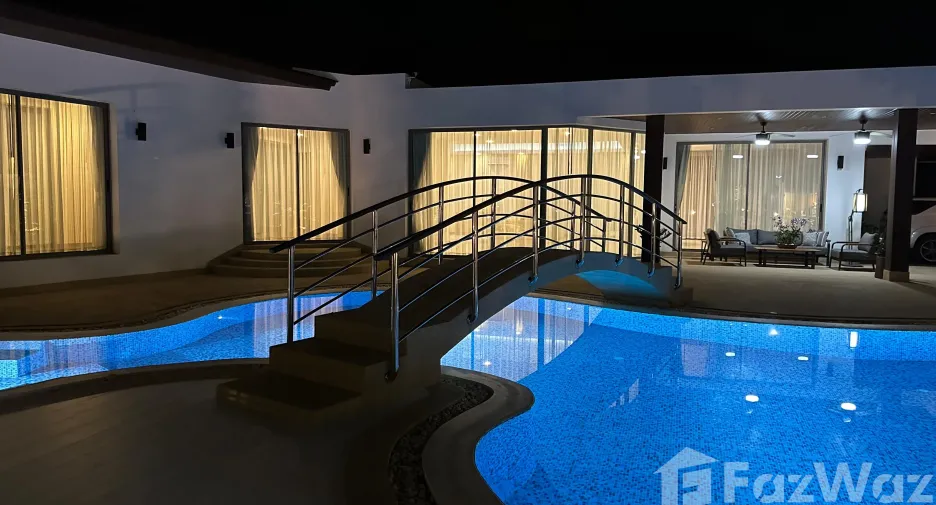 Villa zum Kauf und zur Miete mit 4 Zimmer in Thalang, Phuket