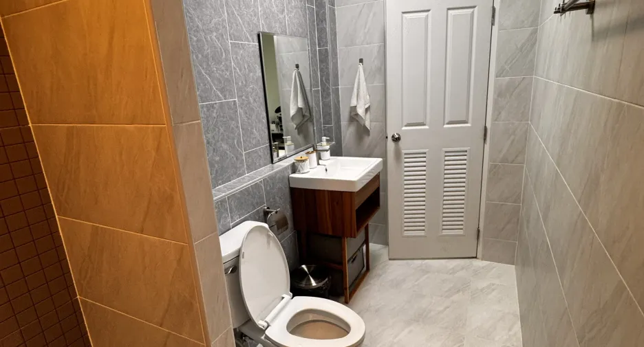 For sale 2 bedrooms townhouse in Thalang, Phuket