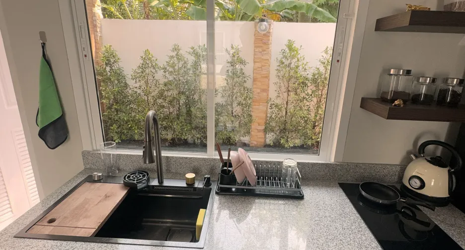 For sale 2 bedrooms townhouse in Thalang, Phuket