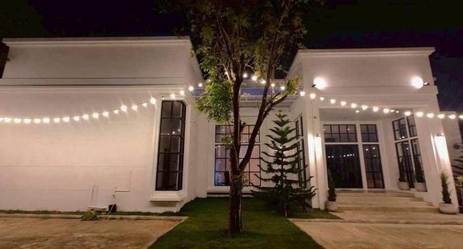 For sale and for rent retail Space in Bang Na, Bangkok