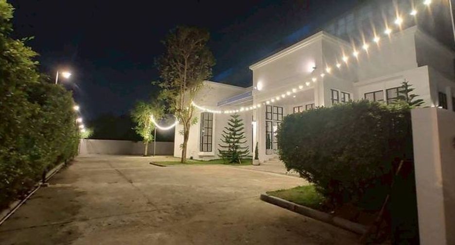 For sale and for rent retail Space in Bang Na, Bangkok