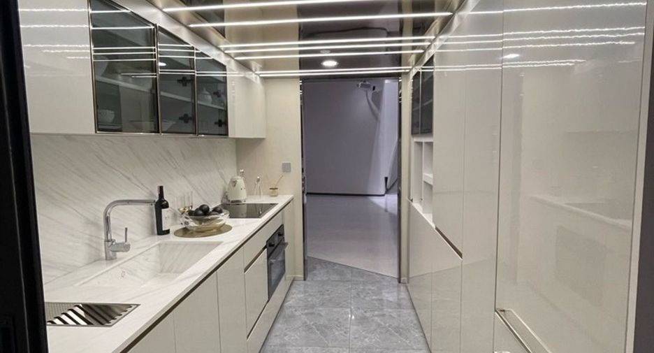 Wohnung zum Kauf mit 2 Zimmer in Watthana, Bangkok