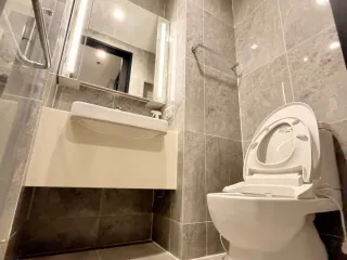 For rent 1 bed condo in Phaya Thai, Bangkok