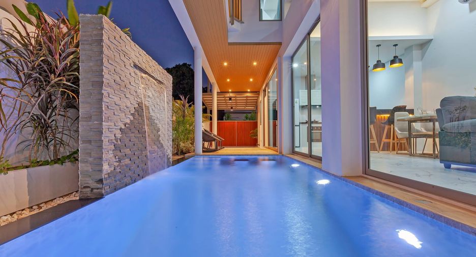 For rent 3 bedrooms villa in Mueang Phuket, Phuket