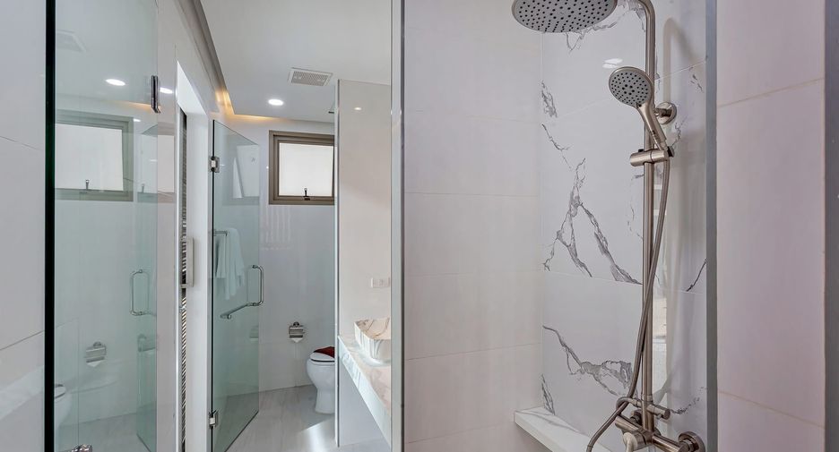 For rent 3 bedrooms villa in Mueang Phuket, Phuket