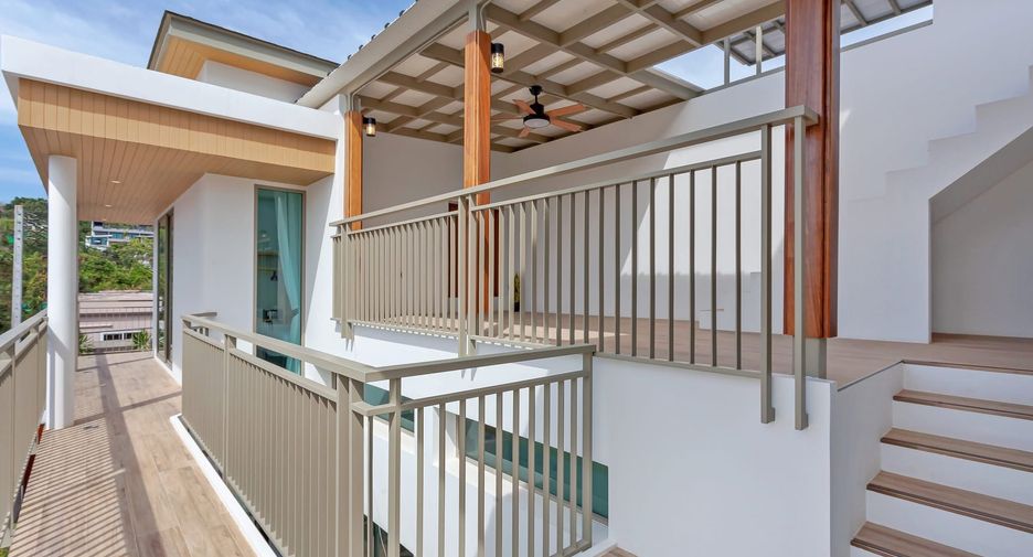 For rent 3 bedrooms villa in Mueang Phuket, Phuket