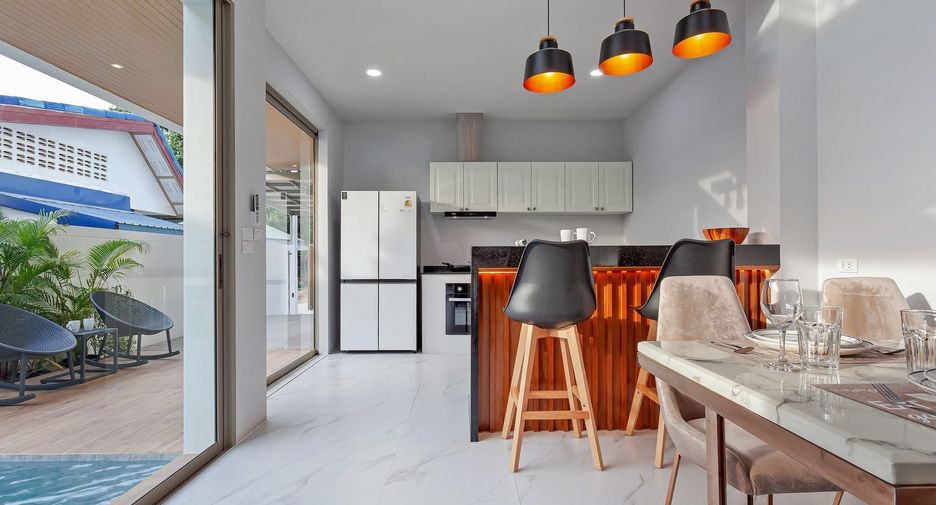 For rent 3 bedrooms villa in Mueang Phuket, Phuket