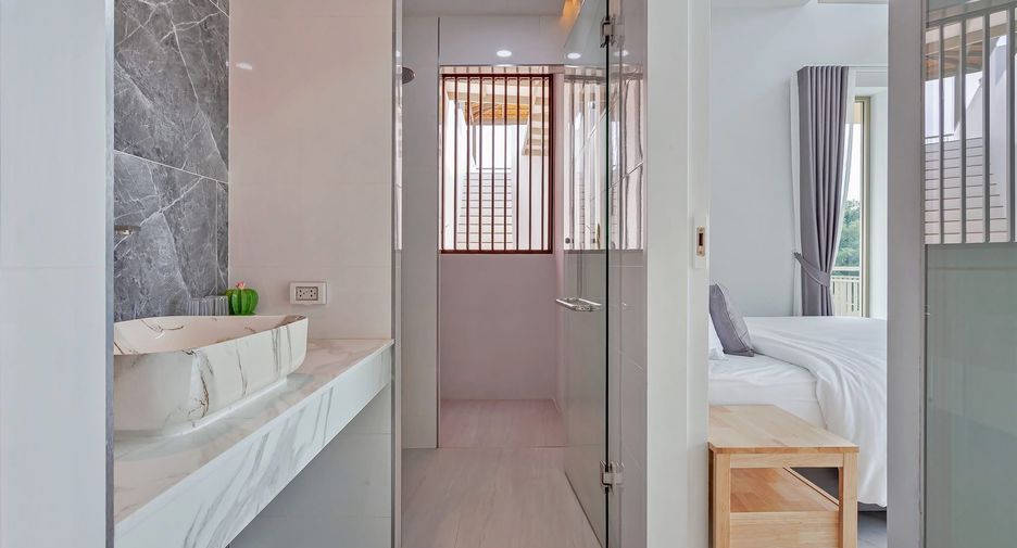 For rent 3 bedrooms villa in Mueang Phuket, Phuket