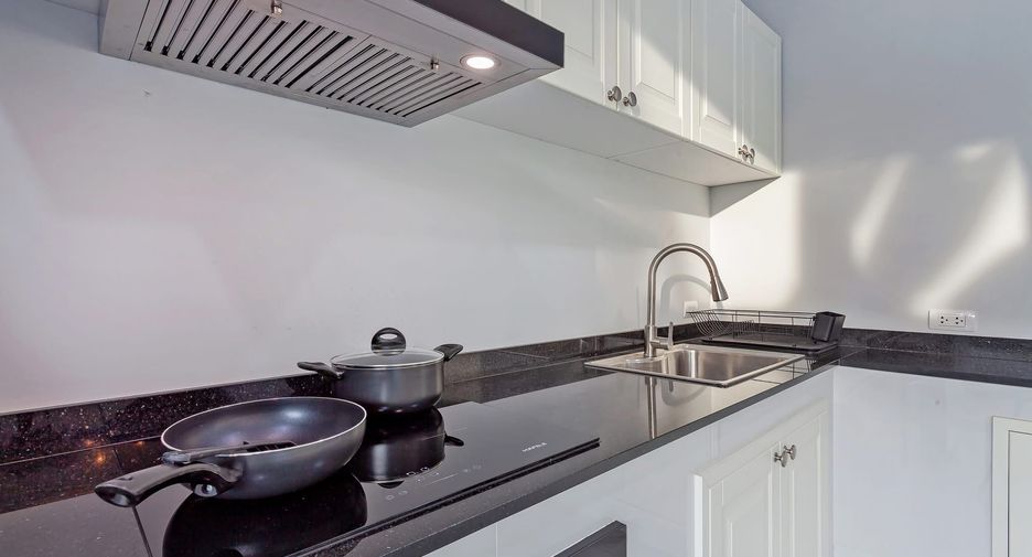 For rent 3 bedrooms villa in Mueang Phuket, Phuket