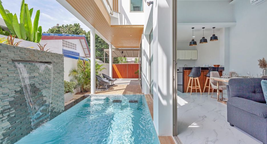 For rent 3 bedrooms villa in Mueang Phuket, Phuket