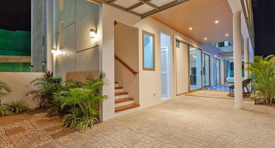 For rent 3 bedrooms villa in Mueang Phuket, Phuket