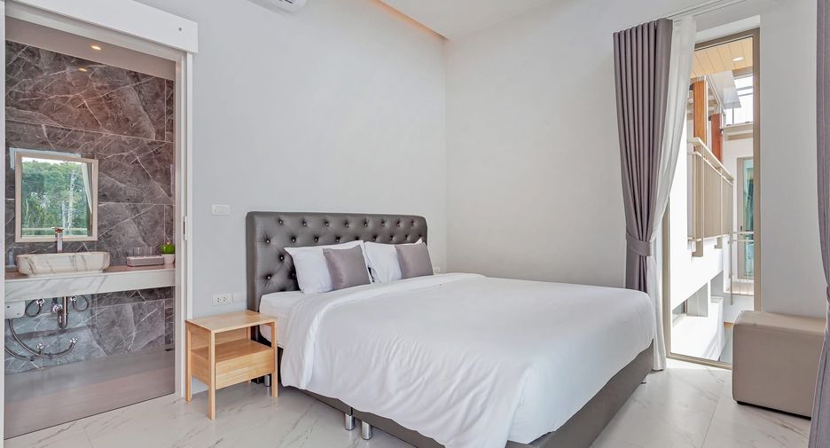 For rent 3 bedrooms villa in Mueang Phuket, Phuket