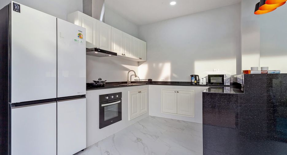 For rent 3 bedrooms villa in Mueang Phuket, Phuket