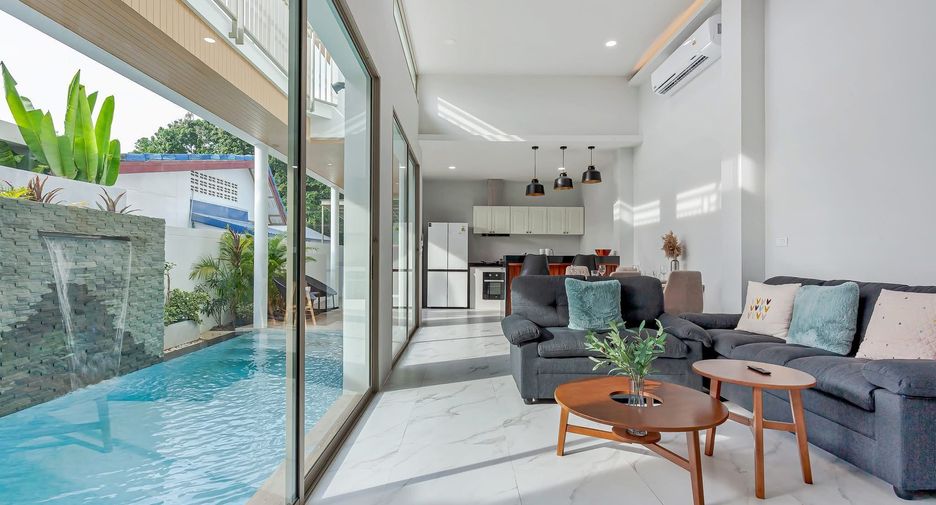 For rent 3 bedrooms villa in Mueang Phuket, Phuket