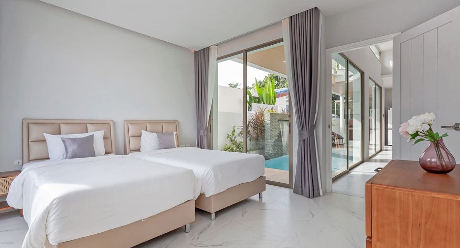 For rent 3 bedrooms villa in Mueang Phuket, Phuket