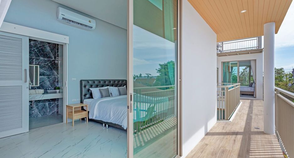 For rent 3 bedrooms villa in Mueang Phuket, Phuket