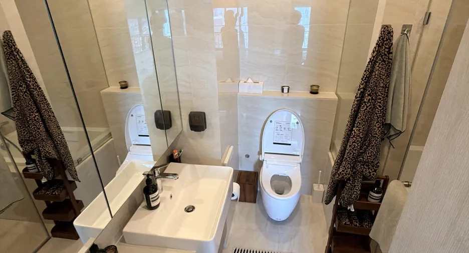 For sale 2 bedrooms condo in Watthana, Bangkok