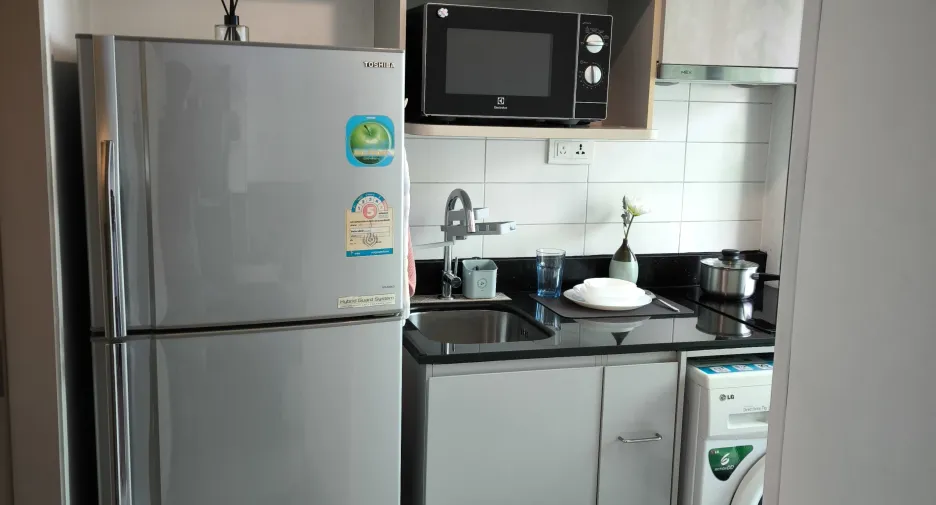 For rent スタジオ condo in Phra Khanong, Bangkok