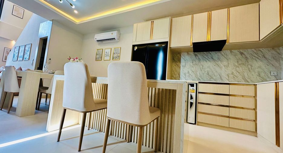 Villa zur Miete mit 4 Zimmer in Mueang Phuket, Phuket