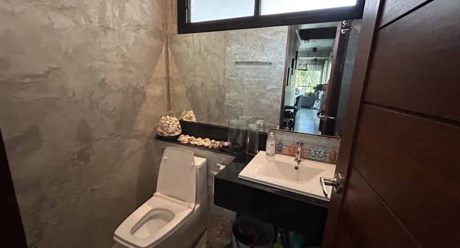 For sale 4 bedrooms house in Bang Saphan, Prachuap Khiri Khan