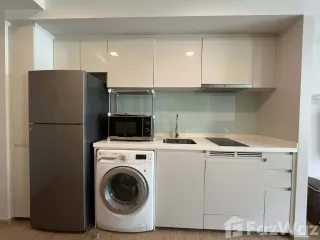 À louer et à vendre studio condo à Khlong Toei, Bangkok