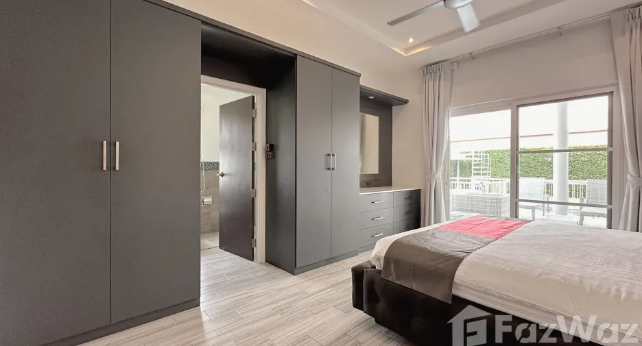 For sale 3 bedrooms villa in Hua Hin, Prachuap Khiri Khan