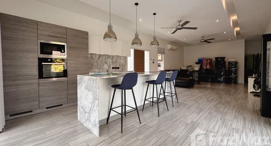 For sale 3 bedrooms villa in Hua Hin, Prachuap Khiri Khan