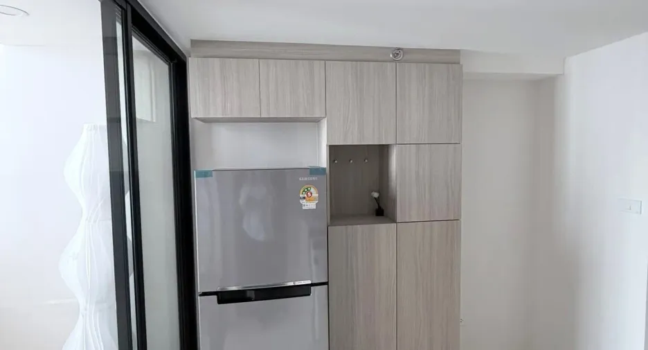 For rent 1 bed condo in Mueang Samut Prakan, Samut Prakan