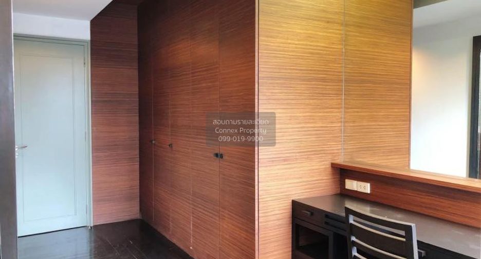 For rent 4 bedrooms condo in Watthana, Bangkok